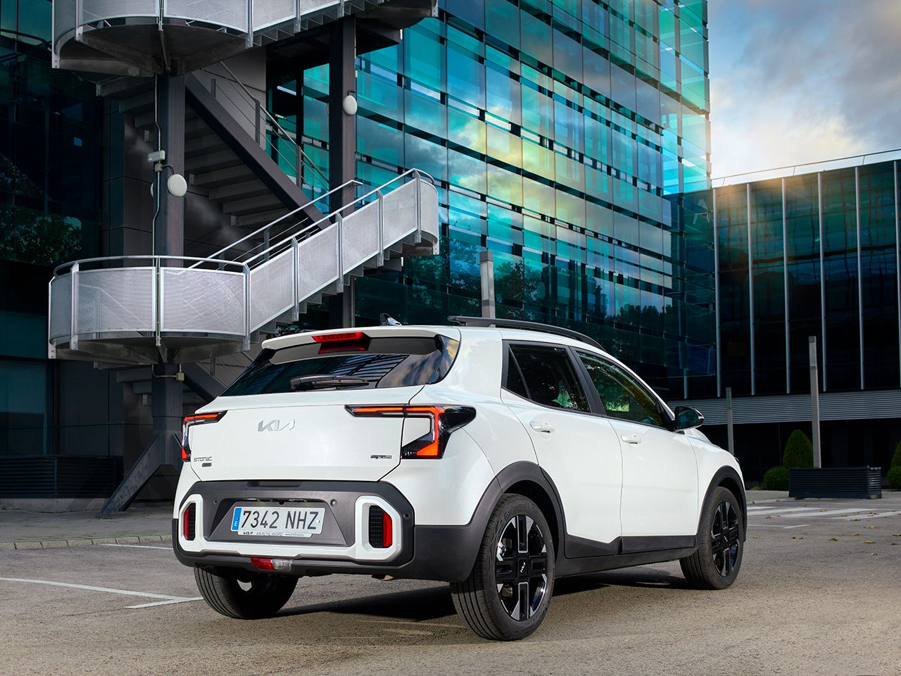 Con sus gamas híbrida y 100% eléctrica, Kia se convierte en un líder como proveedor las mejores soluciones de movilidad sostenible