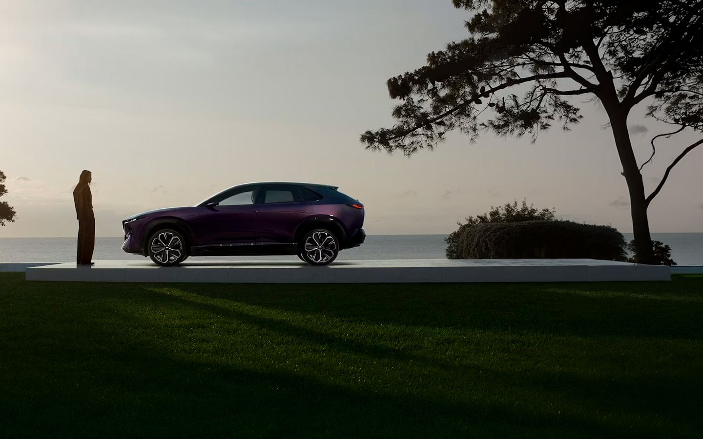 <strong>Mazda CX-6e</strong>: electrificación con alma japonesa