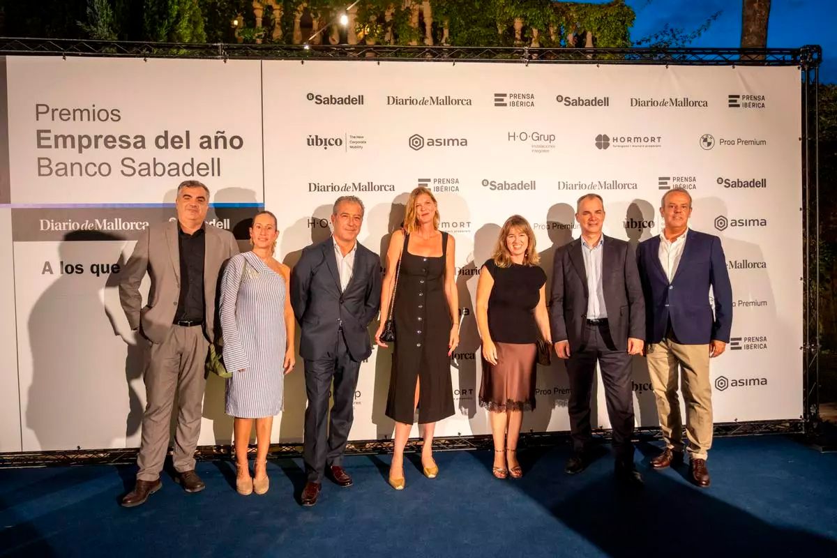 Ana B. Muñoz | Manu Mielniezuk